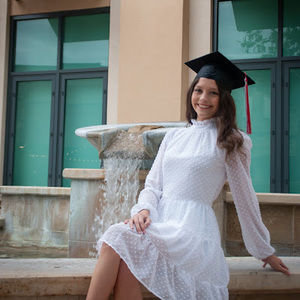 Meet your Posher, Hope